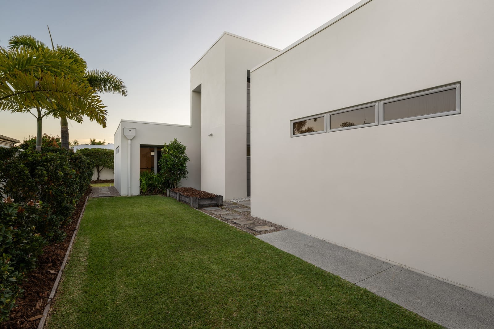 Modern Elegance: Coastal Luxury