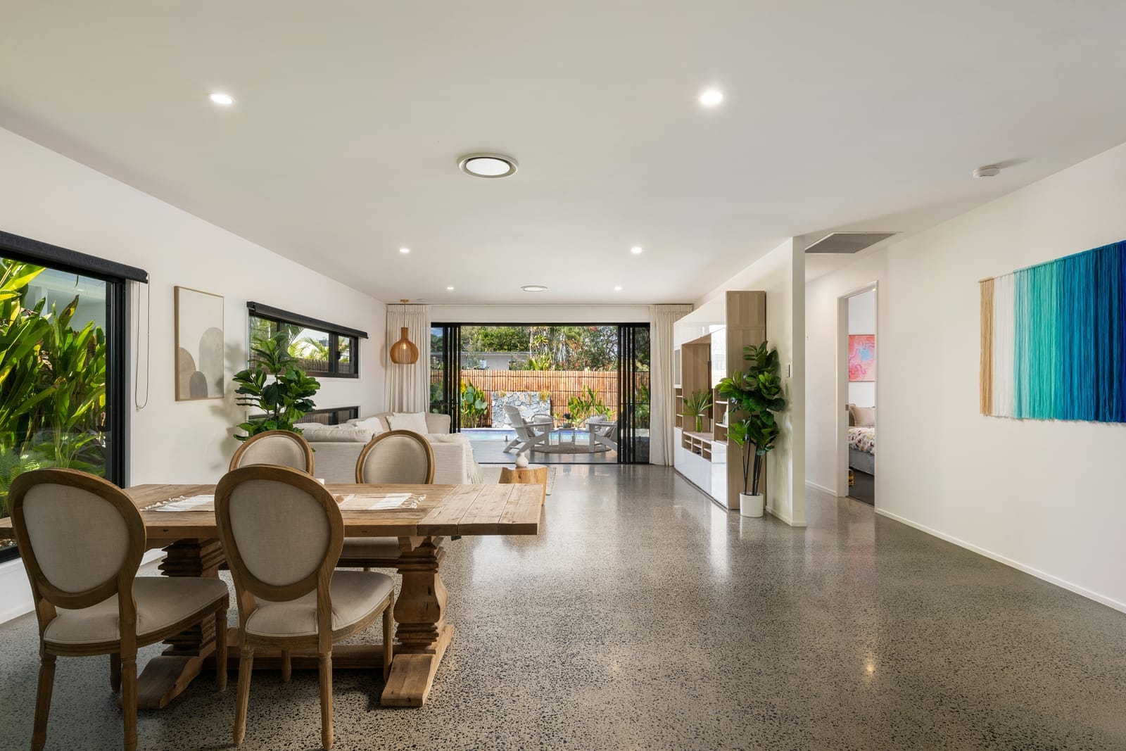 Palm Ave Perfection - where convenience and contemporary living meet!