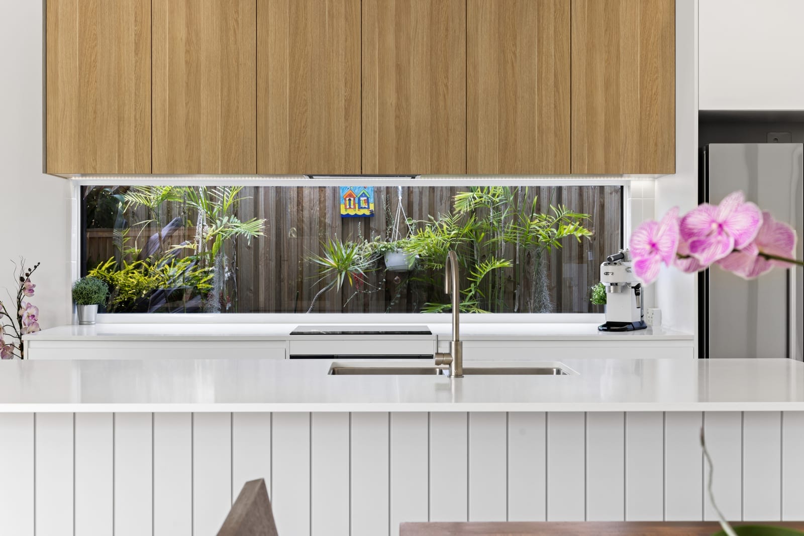 Sophisticated Buderim Retreat Offering Space, Style & Serenity
