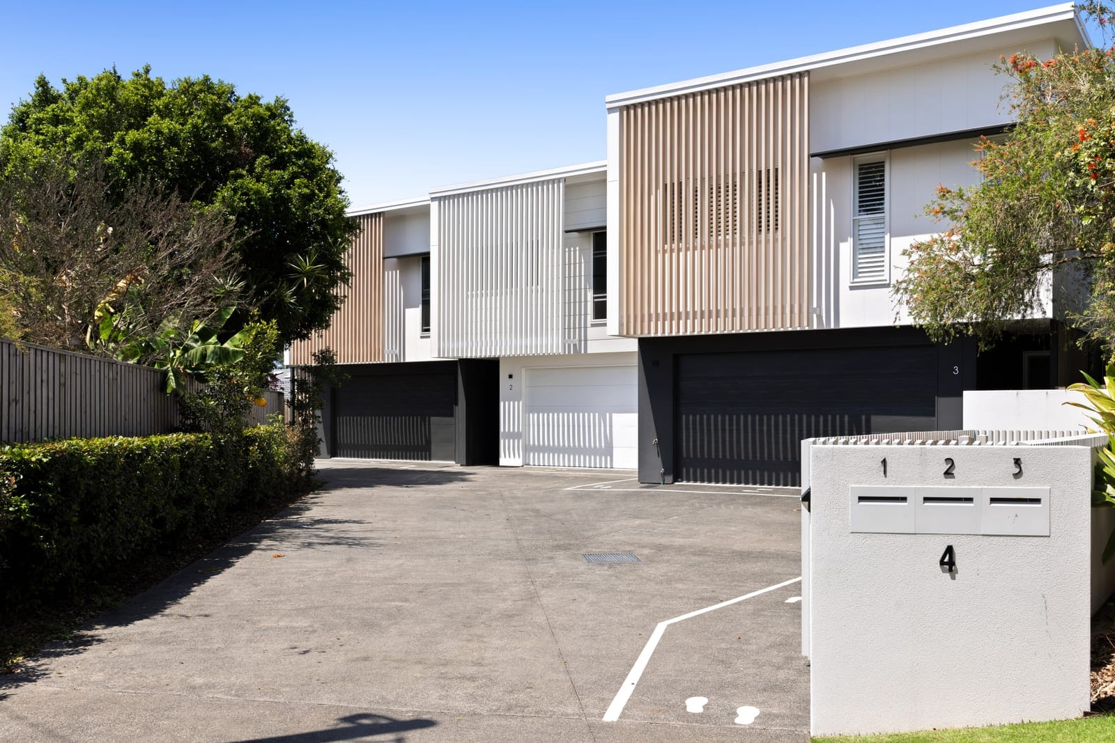 Sophisticated Buderim Retreat Offering Space, Style & Serenity
