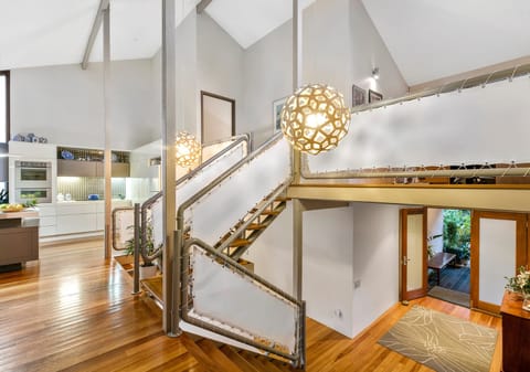 SOLD by Ollie Lehmann TOWN