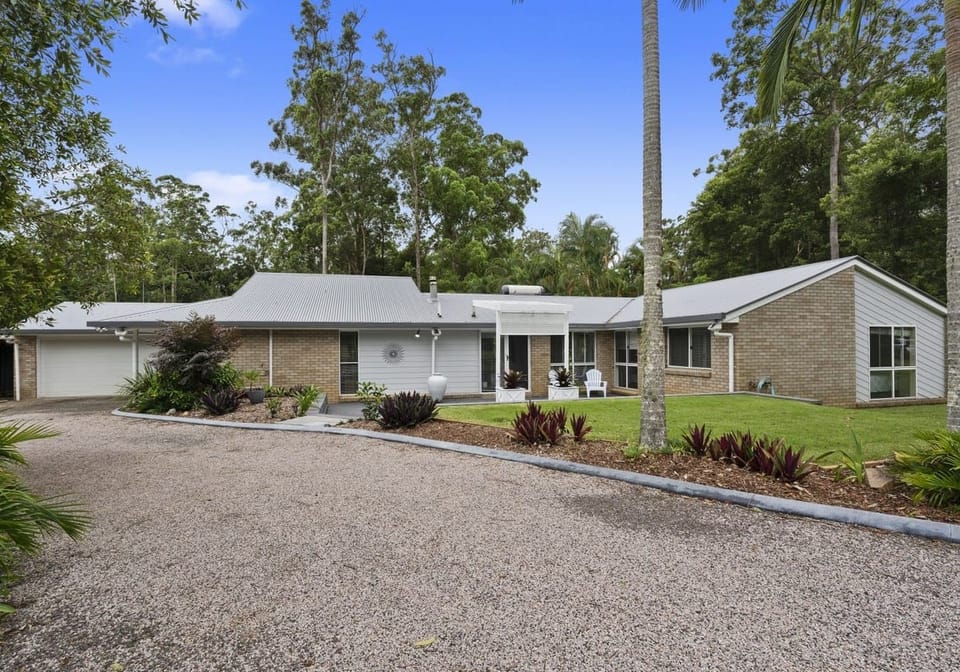 SOLD by Ollie Lehmann TOWN