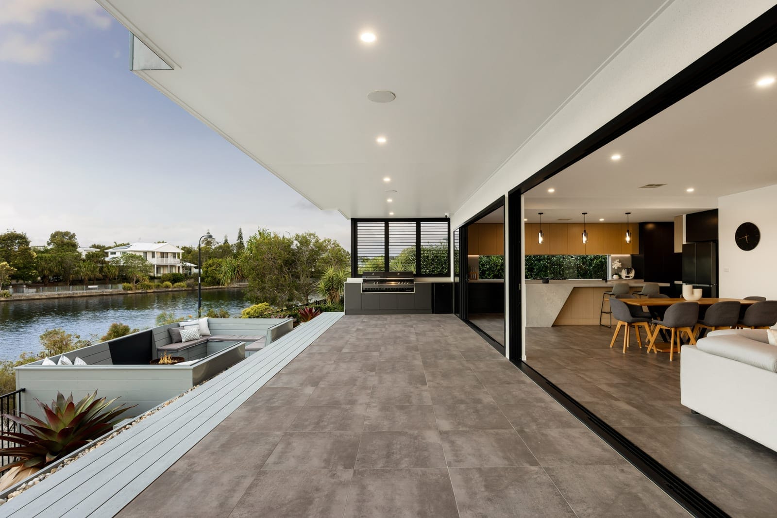 Bespoke Waterfront Luxury: 22-Metre-Wide Water Frontage