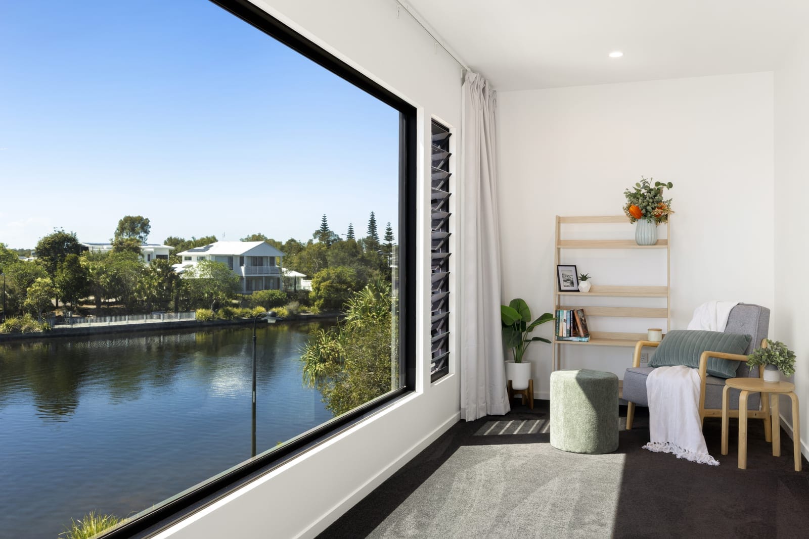 Bespoke Waterfront Luxury: 22-Metre-Wide Water Frontage