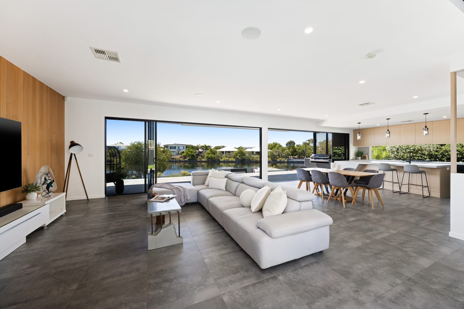 Bespoke Waterfront Luxury: 22-Metre-Wide Water Frontage