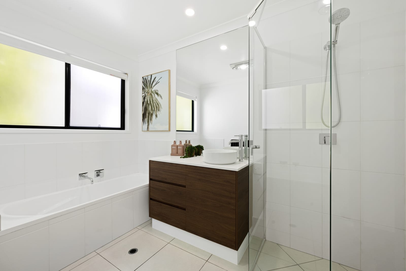 Coastal Lifestyle Meets Beachside Convenience