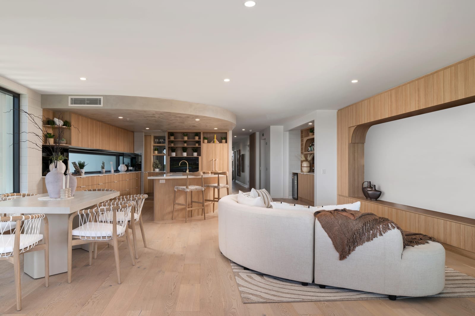 Brand New Luxury Build: Top Floor, EastStunning Views