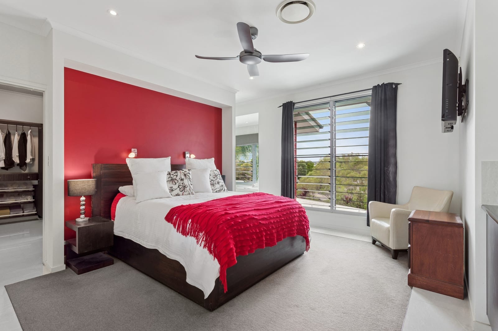 Refined Family Living with Lagoon Pool and Stunning Outdoor Entertaining