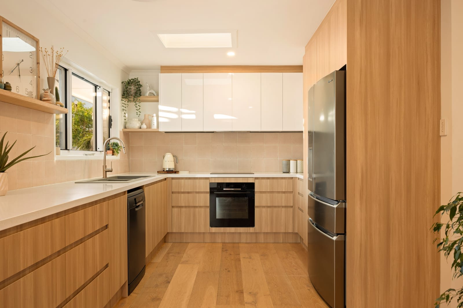 Lifestyle GOLD: Presentation & Location SHINE!