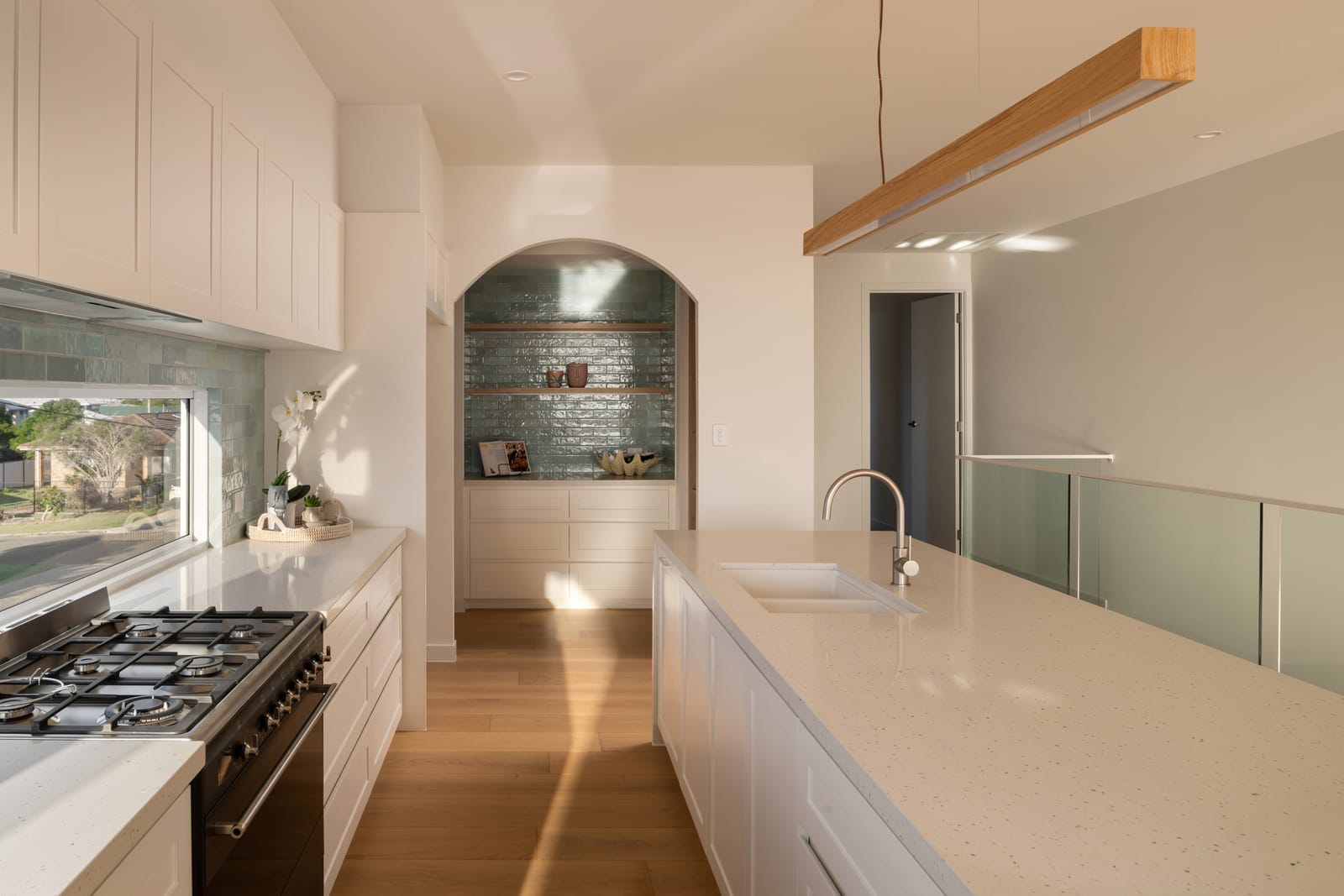Brand-new Luxury Home, Ocean views, Lifestyle and Location