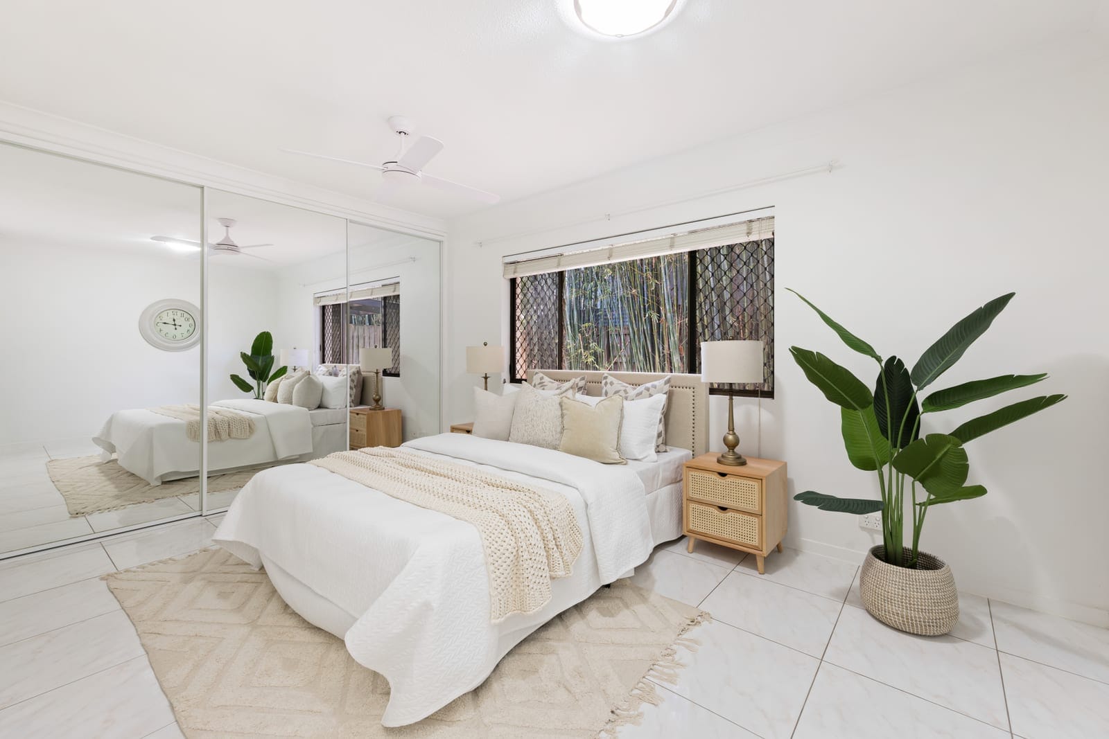 Prime Airbnb or Investment Opportunity by the River