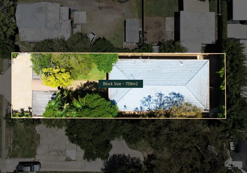 Prime Airbnb or Investment Opportunity by the River