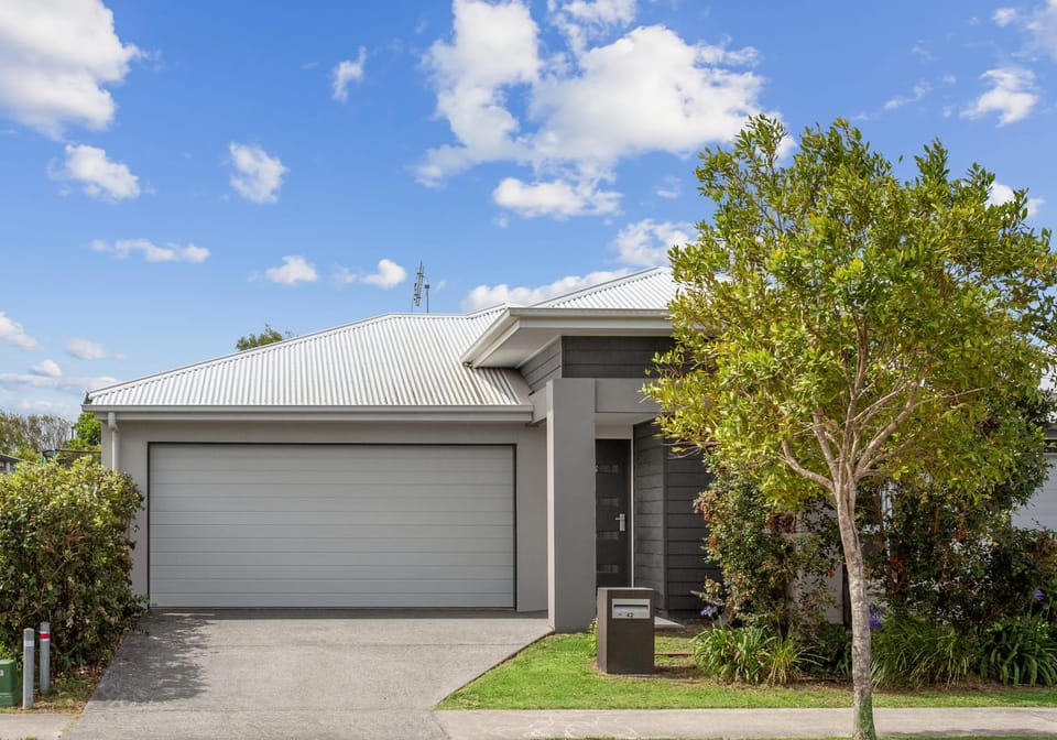 SOLD by Team Cassie Kennedy!