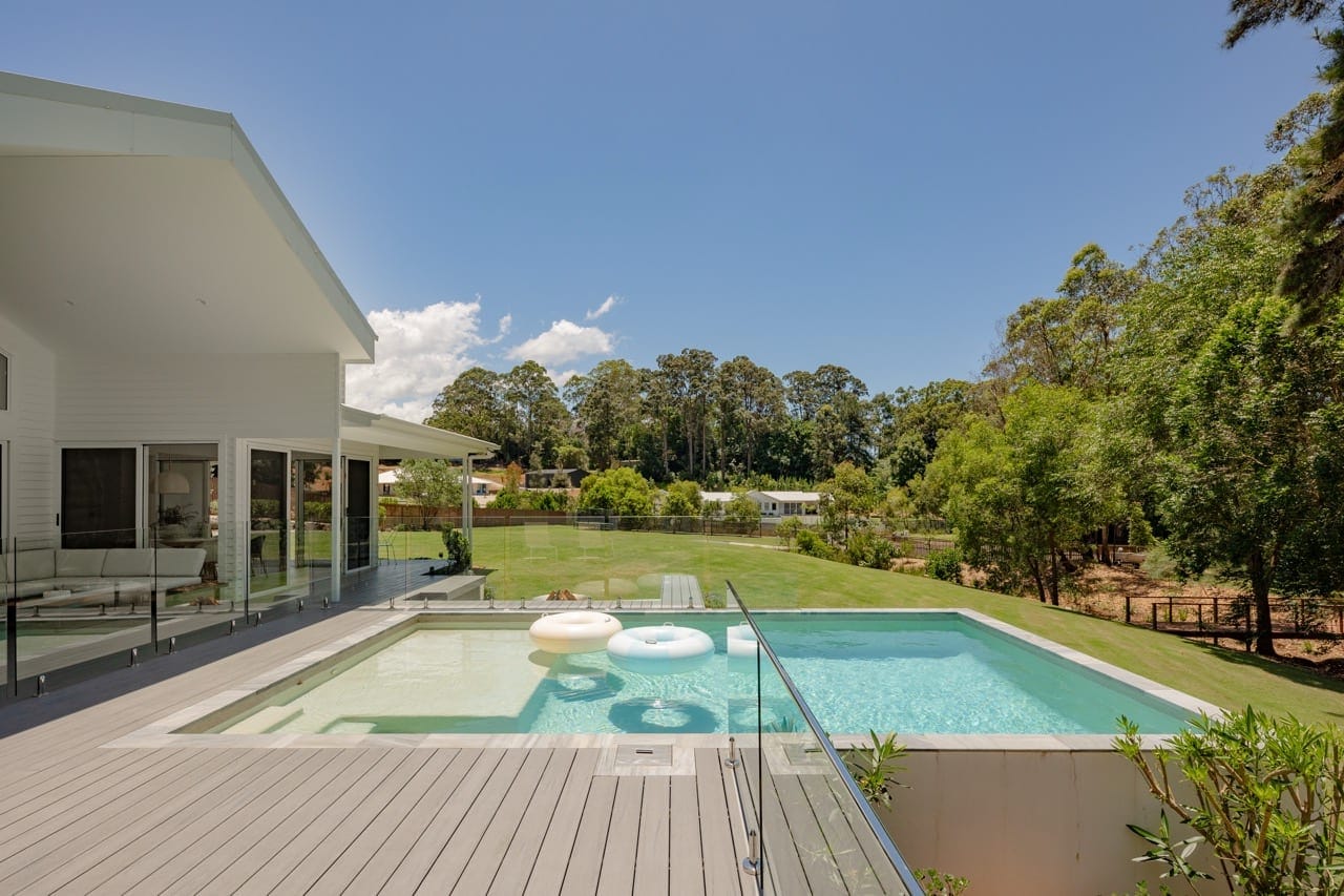 Acreage to Ocean: Best of Both Worlds!