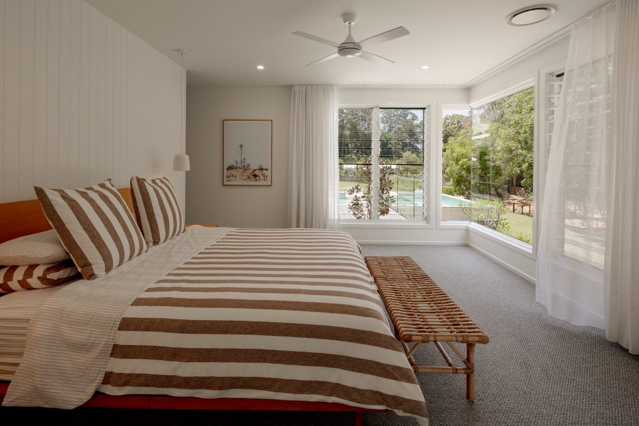 Acreage to Ocean: Best of Both Worlds!