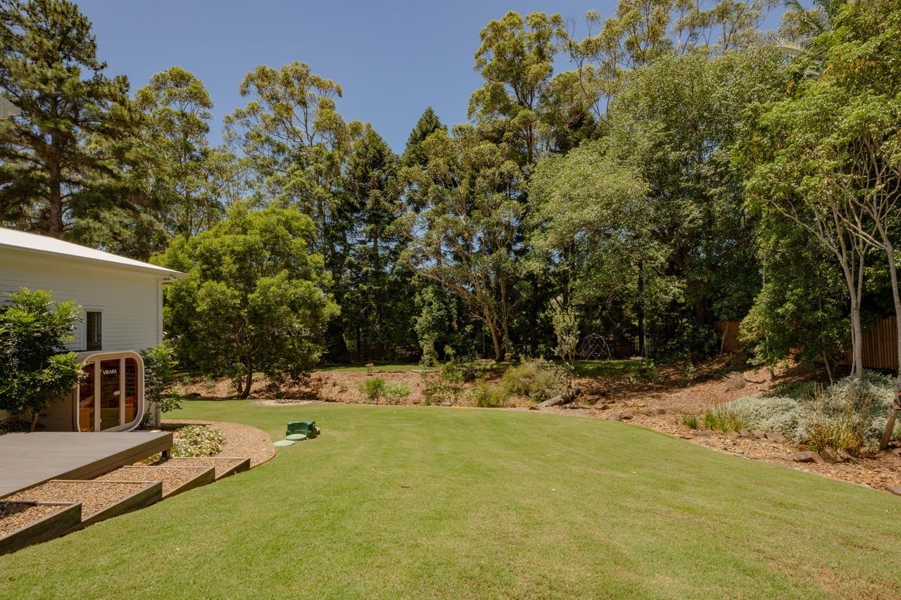 Acreage to Ocean: Best of Both Worlds!