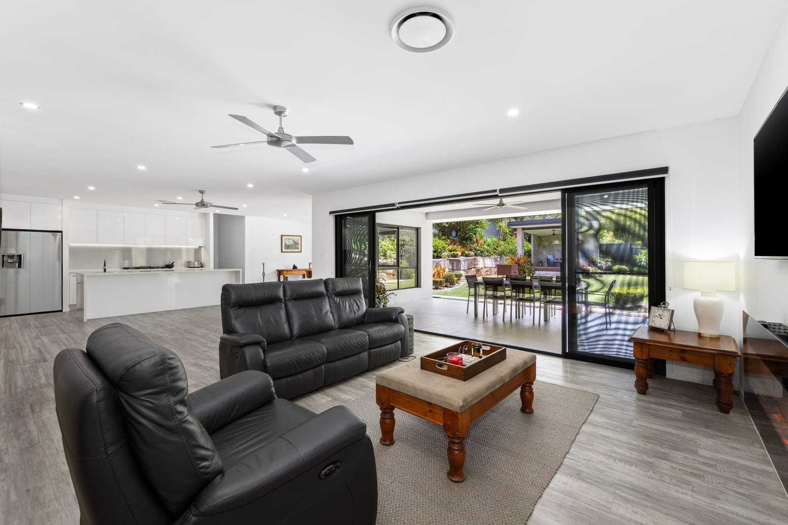 SOLD by Ollie Lehmann TOWN