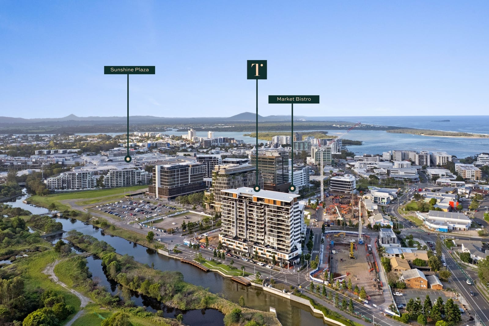 Coastal Cosmopolitan at its Finest! Shopping, Dining, Sunsets, Beach: REPEAT!