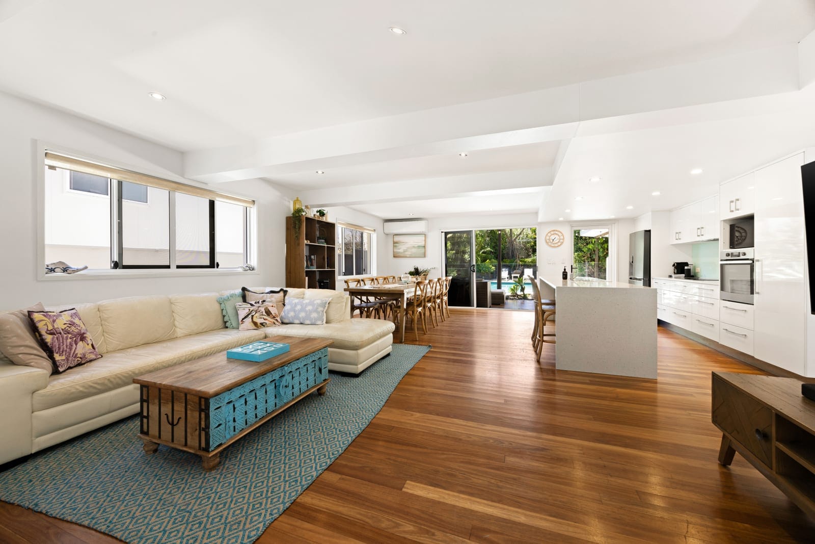 Blue-Chip Golden Triangle: Elevation, Light, Lifestyle, Location!