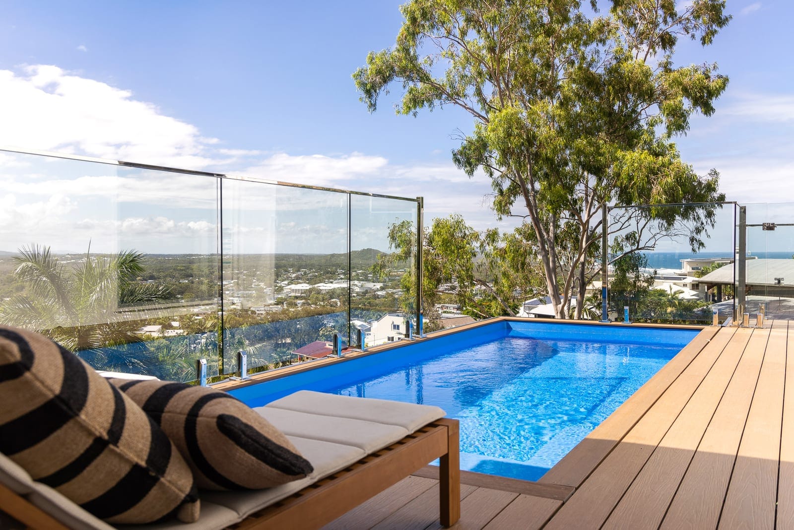 Jaw-dropping north-facing white water ocean views