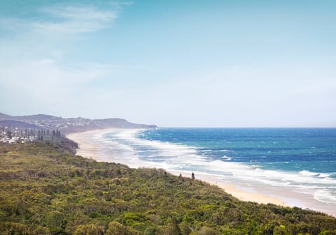 Jaw-dropping north-facing white water ocean views