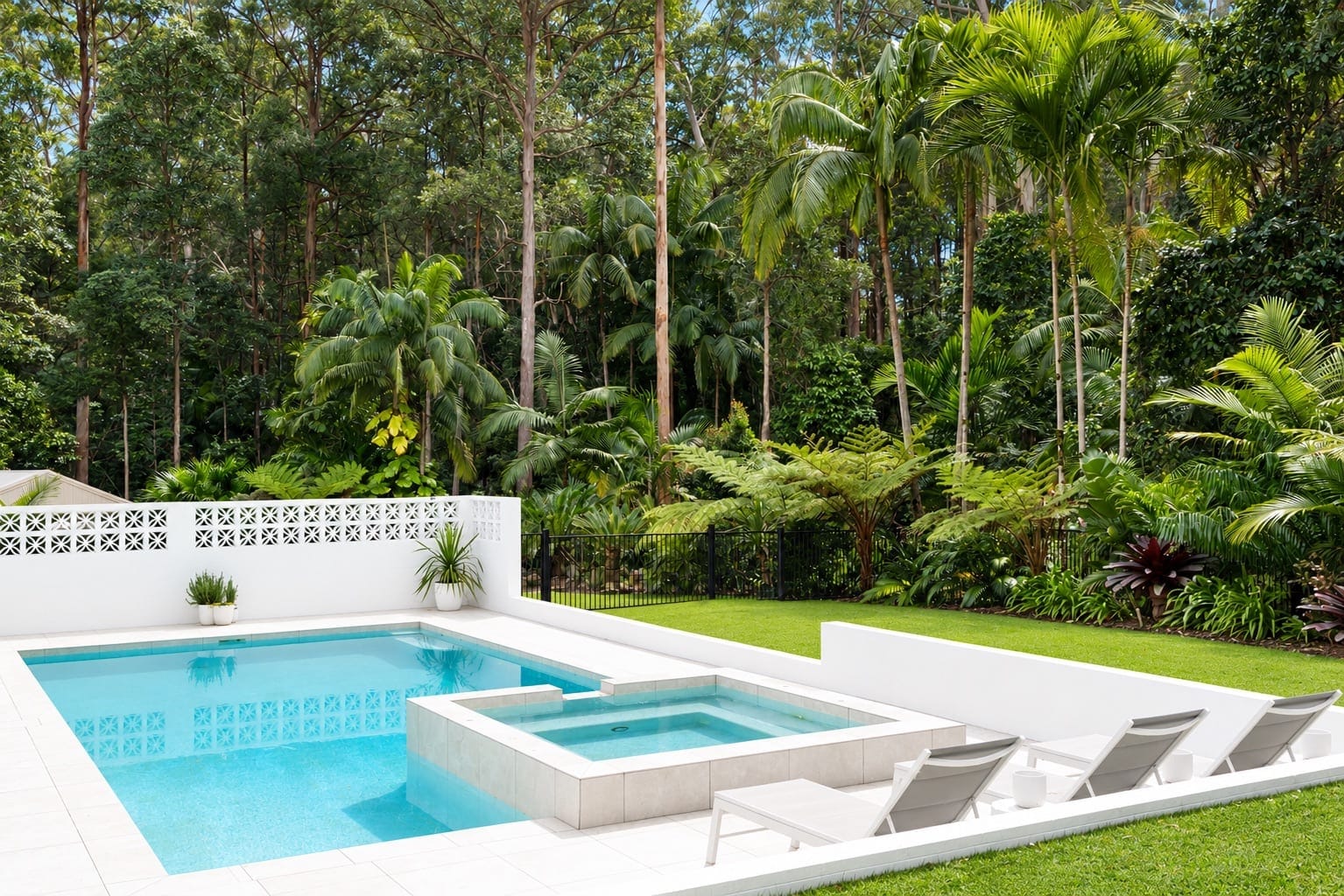 Total Privacy: Blue-Chip Lifestyle Acreage