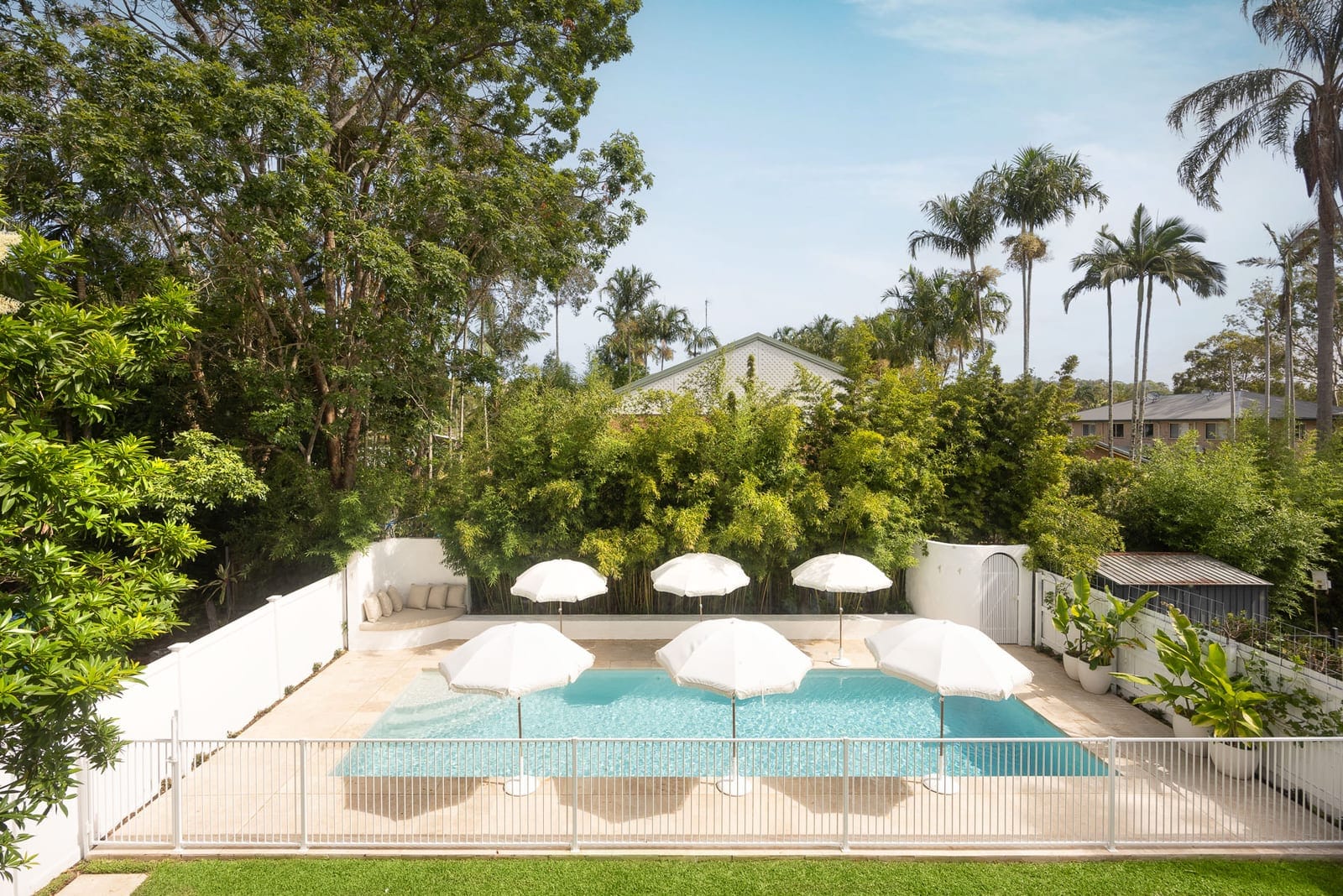 Dreamy Pool, Mediterranean Alfresco & Walk to the Beach!