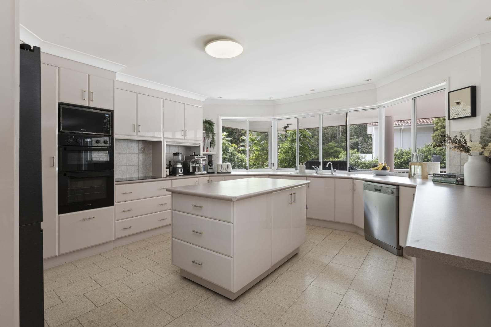 Renovation-Ready, Blue-Chip Pocket