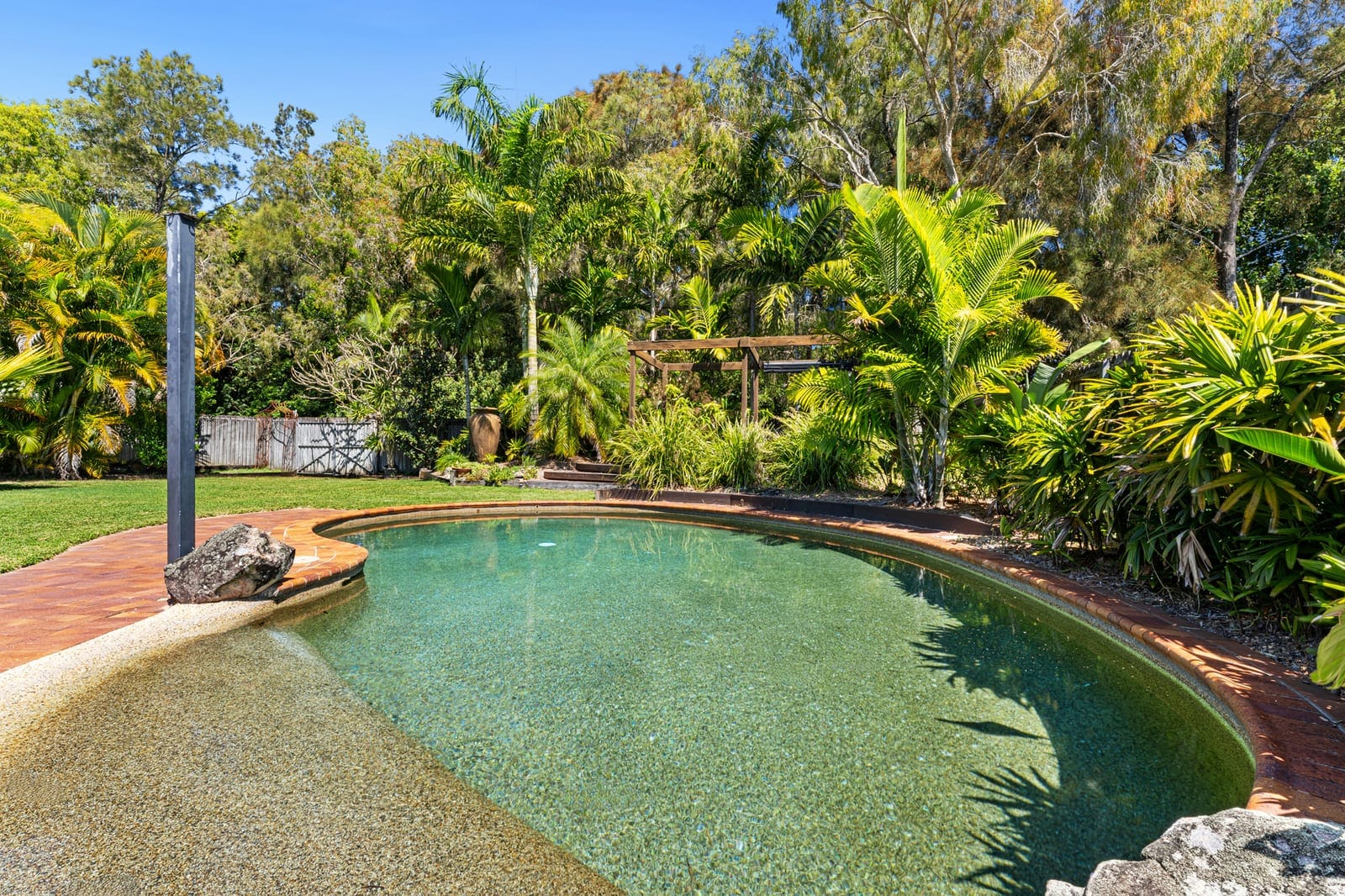 A Private Sanctuary on 1,152m² in Blue-Chip Minyama