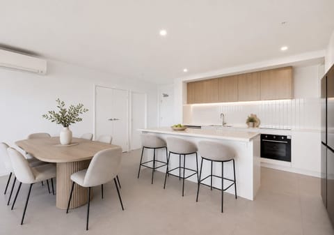 Sky-High Comfort in the Centre of It All