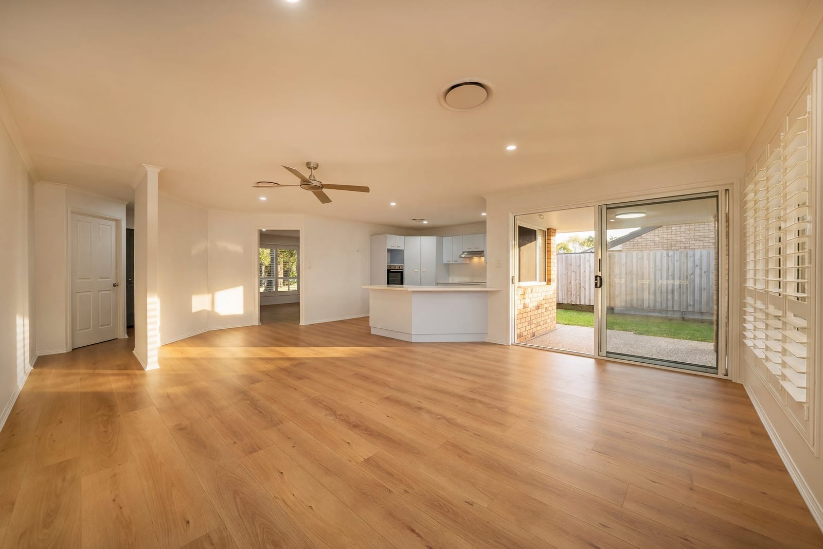FAM-Fabulous: Pool, Side Access, Huge Block, Media + Caravan Pad