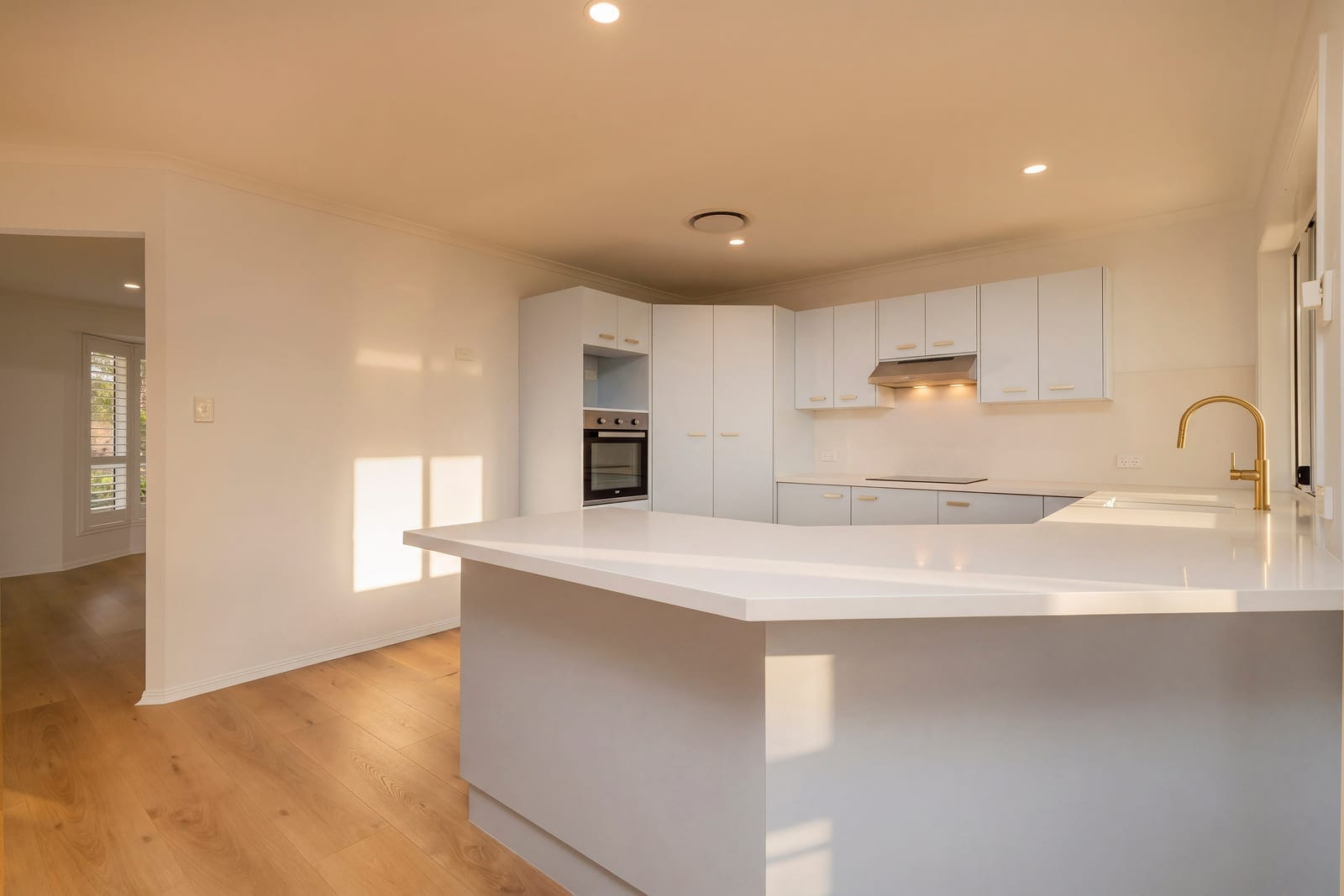 FAM-Fabulous: Pool, Side Access, Huge Block, Media + Caravan Pad