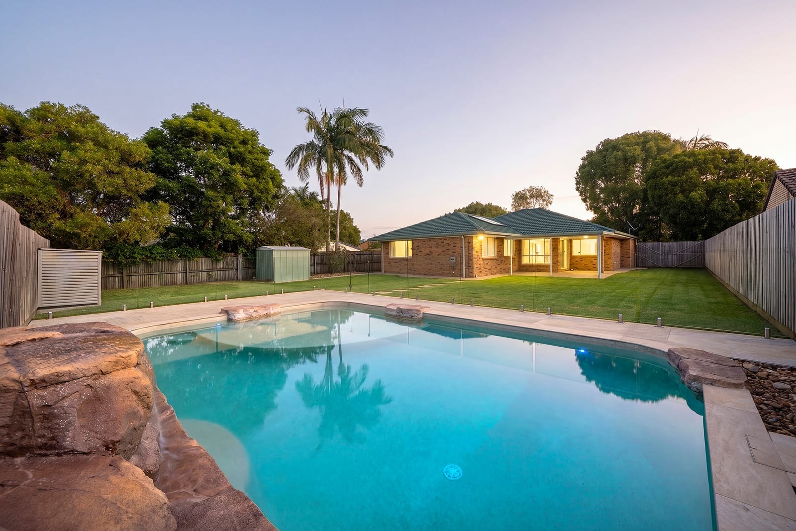 FAM-Fabulous: Pool, Side Access, Huge Block, Media + Caravan Pad