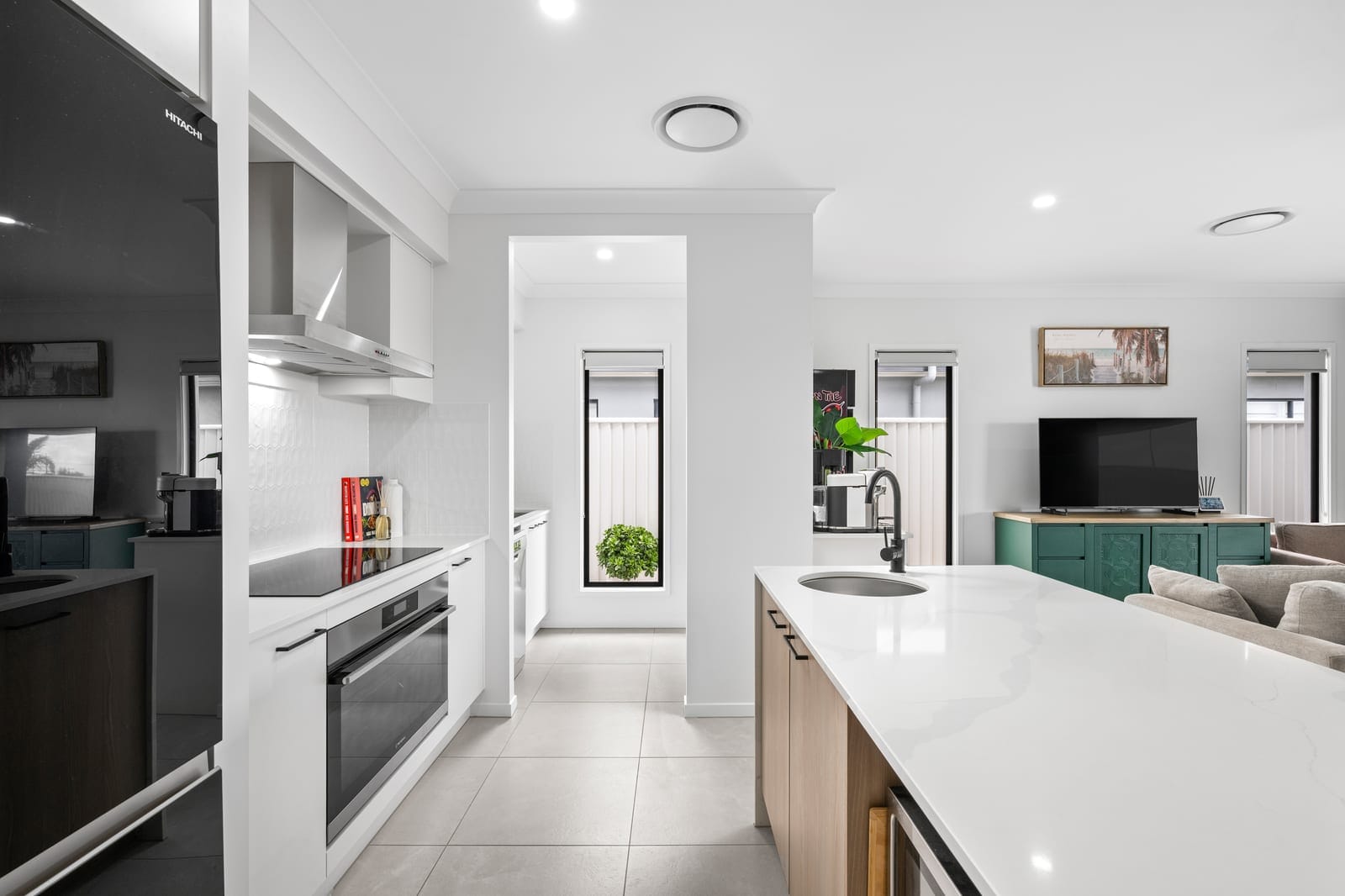 Contemporary Luxury with Golf, Marina and Coastal Lifestyle