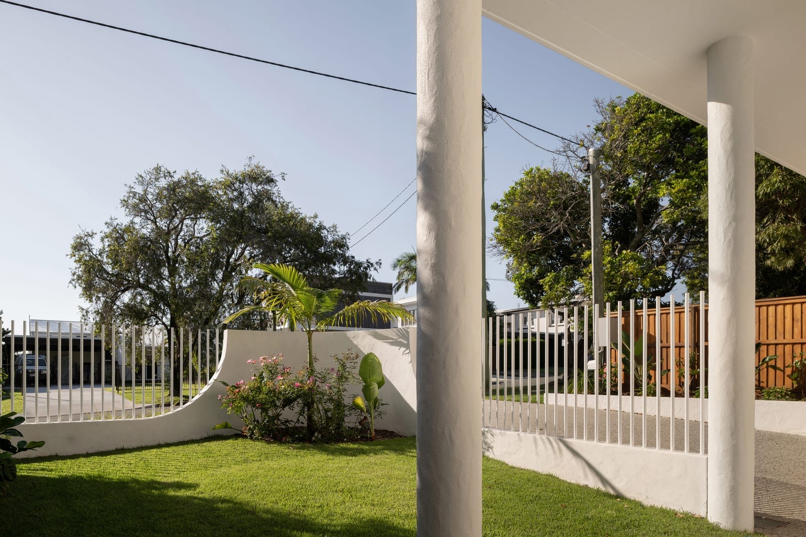 Stunning Bespoke Build, One Block to Shelly Beach!