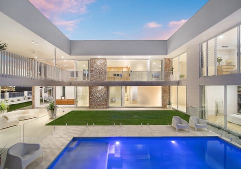 Where Luxury Meets the Sea