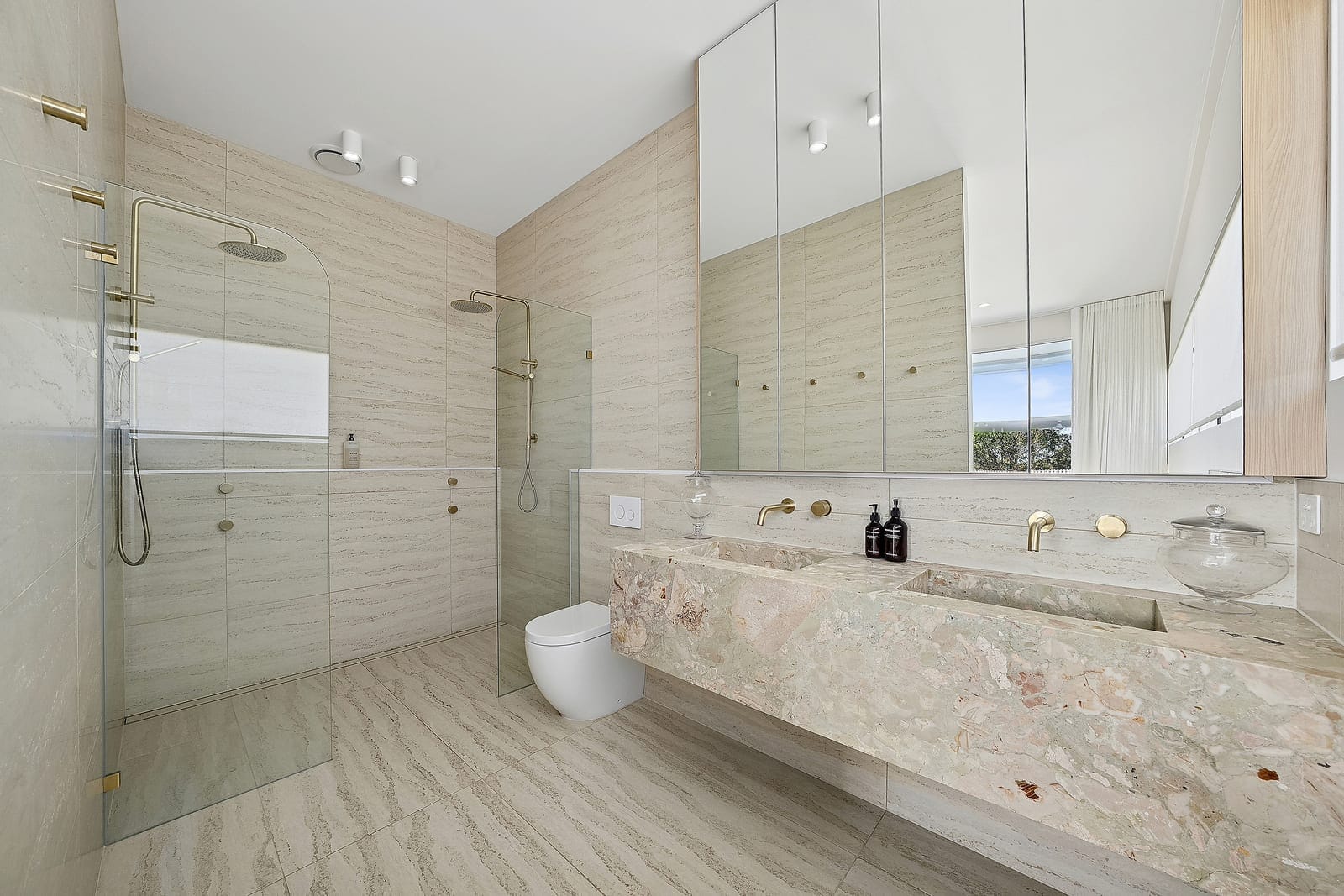 Where Luxury Meets the Sea
