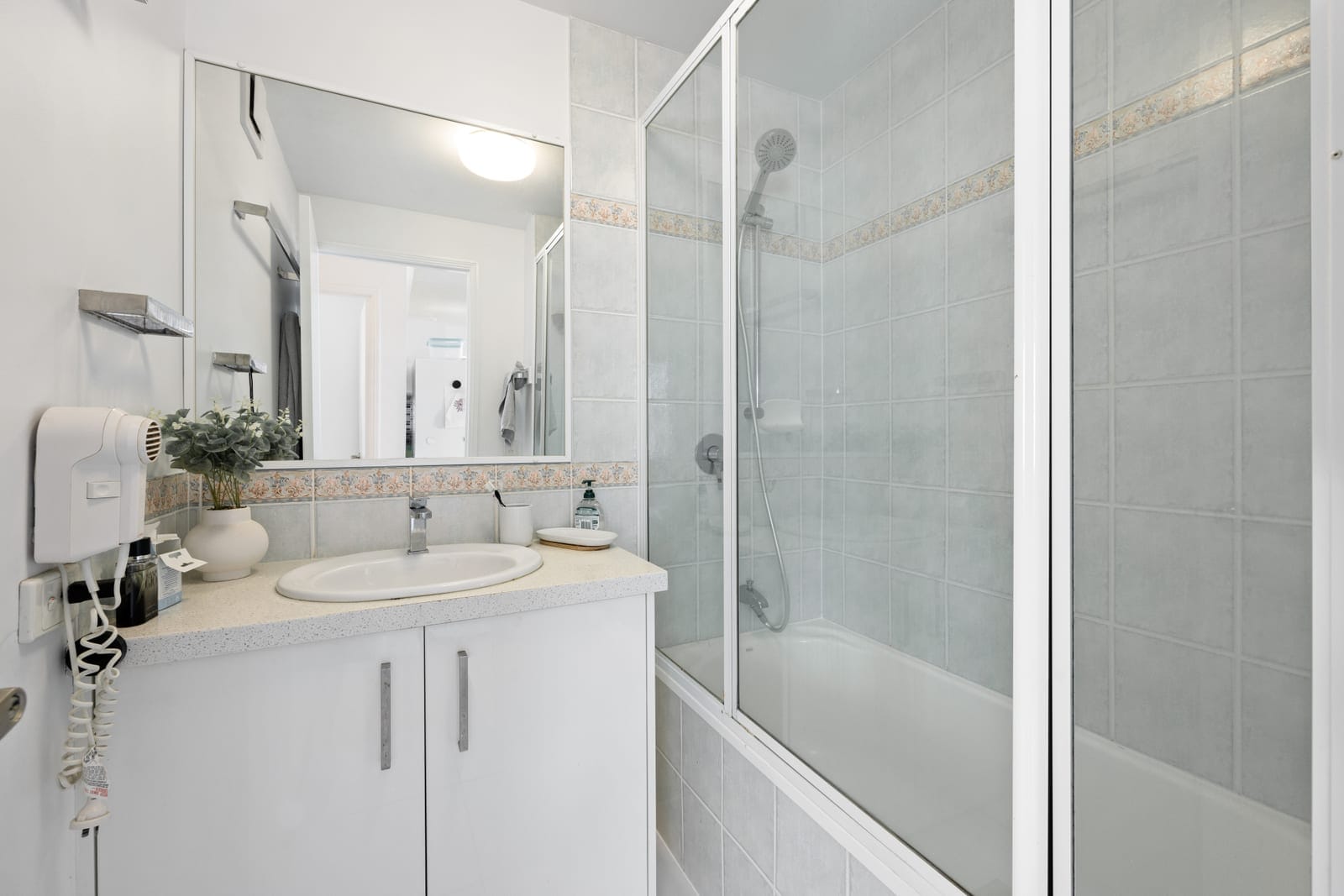 Sold By: Angelina Sweeney - Cotton Tree