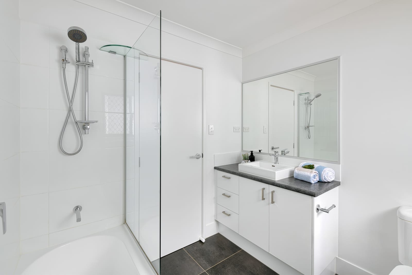 Sold By Jamie Vibert and Naj Elsayed