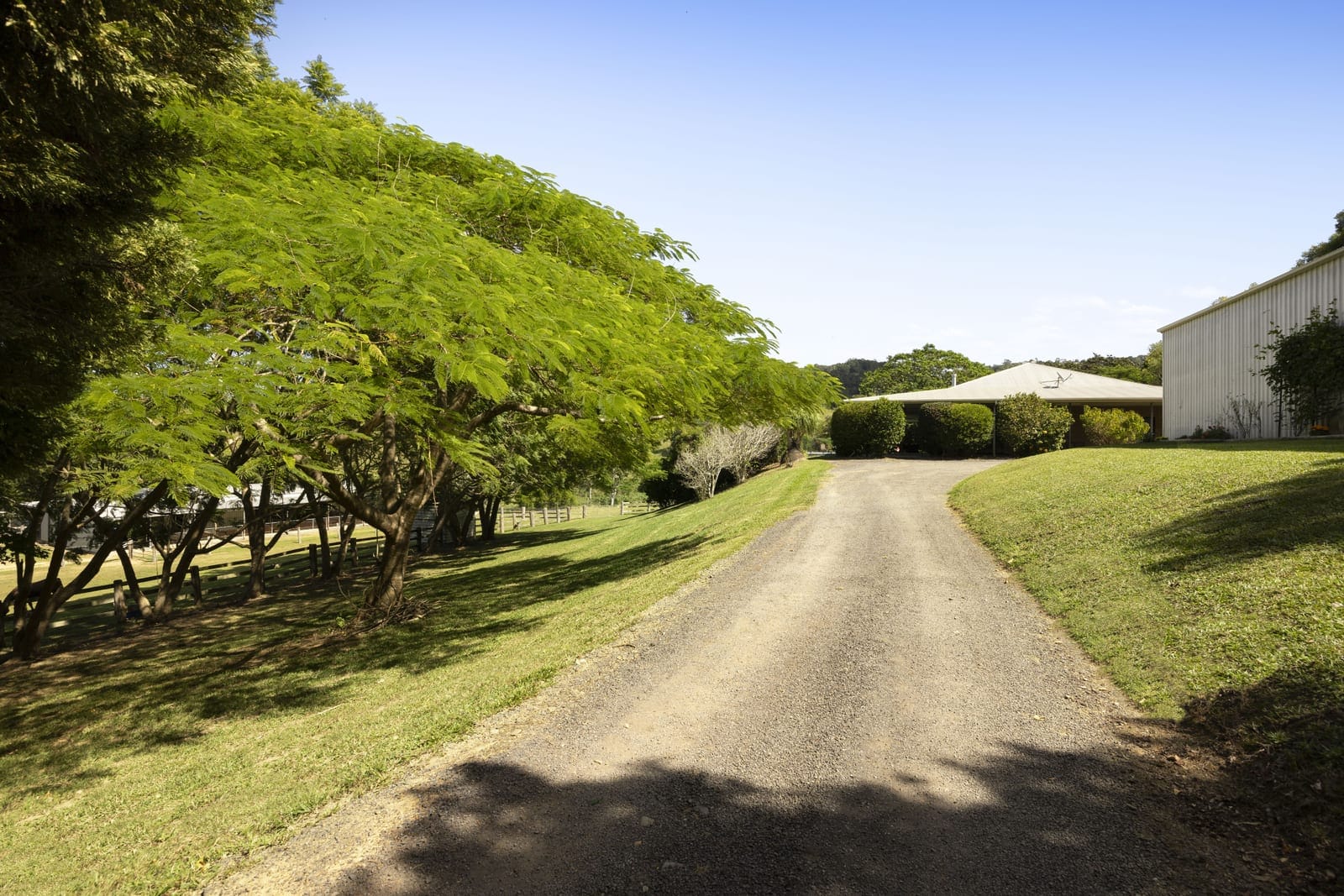 A Private Equestrian Estate With Mount Pinbarren As Your Horizon