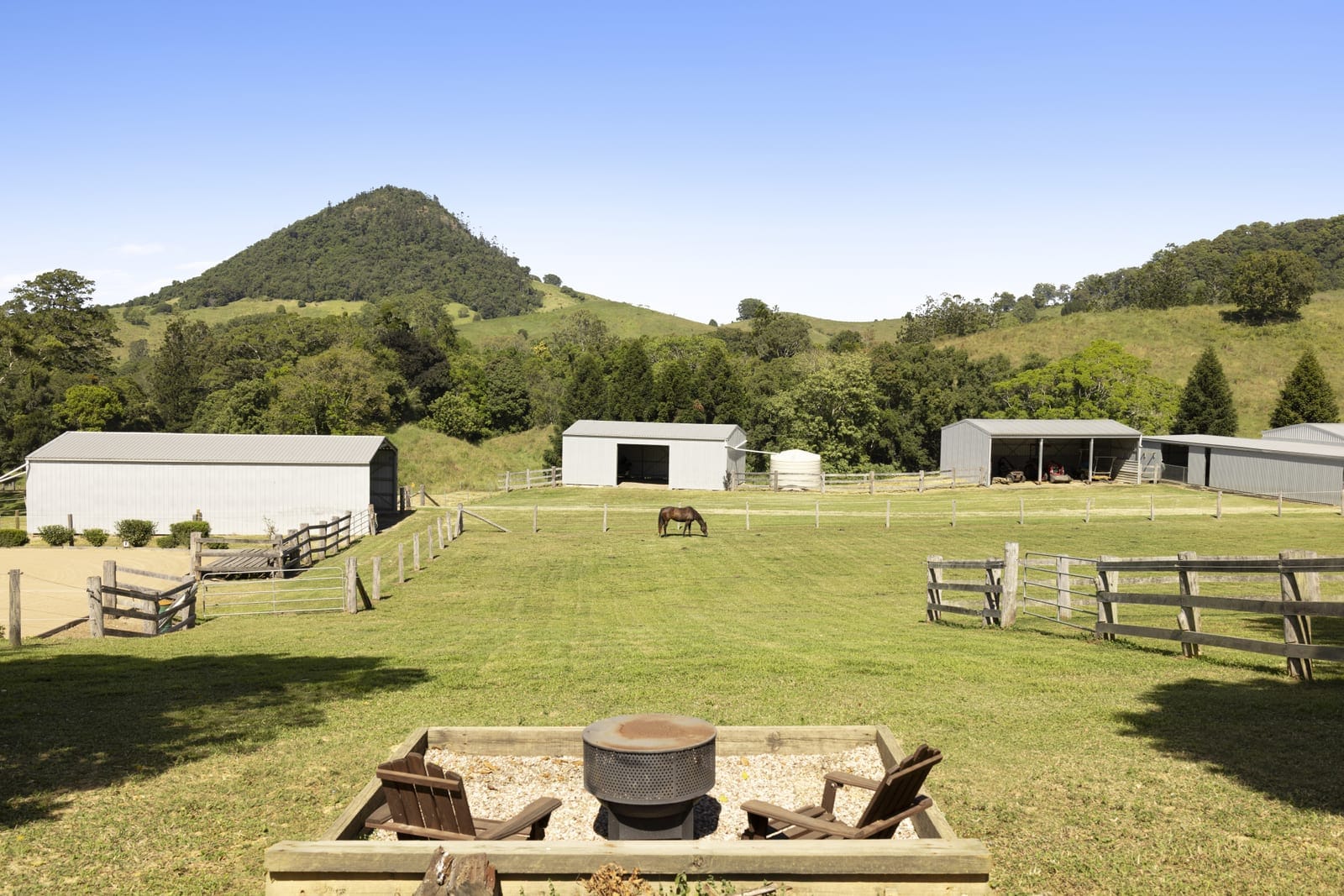 A Private Equestrian Estate With Mount Pinbarren As Your Horizon