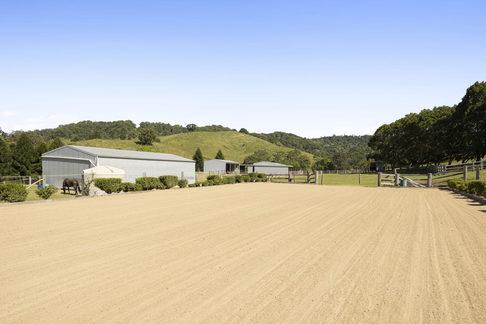 A Private Equestrian Estate With Mount Pinbarren As Your Horizon