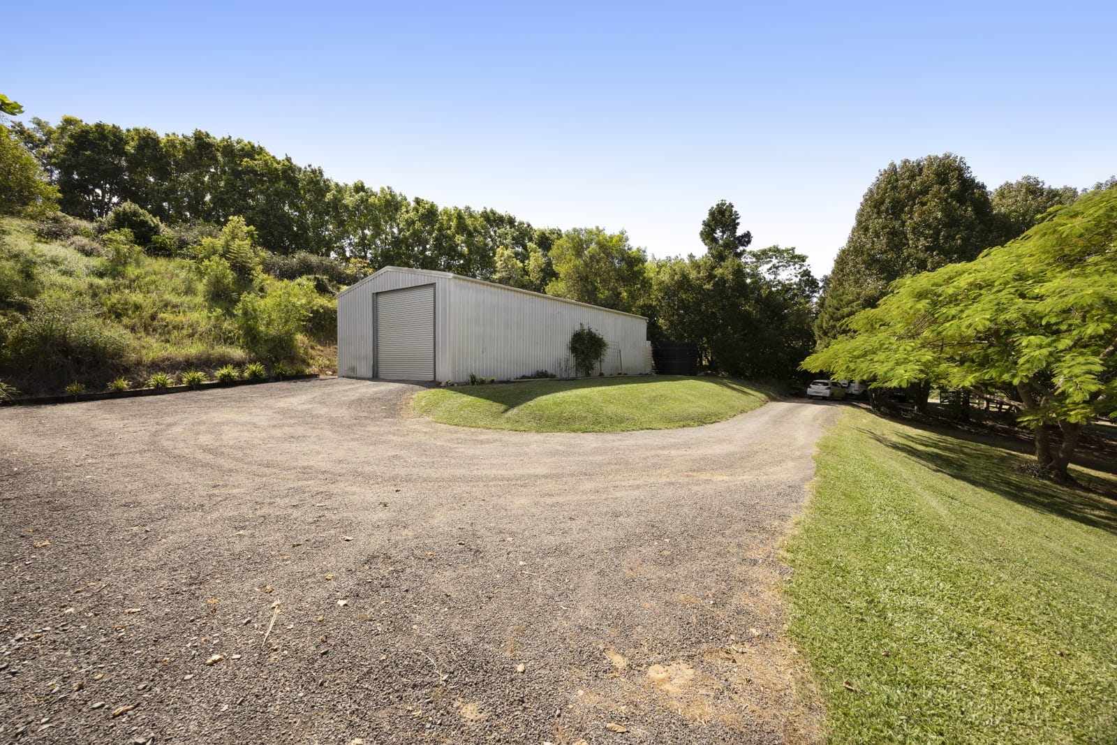 A Private Equestrian Estate With Mount Pinbarren As Your Horizon