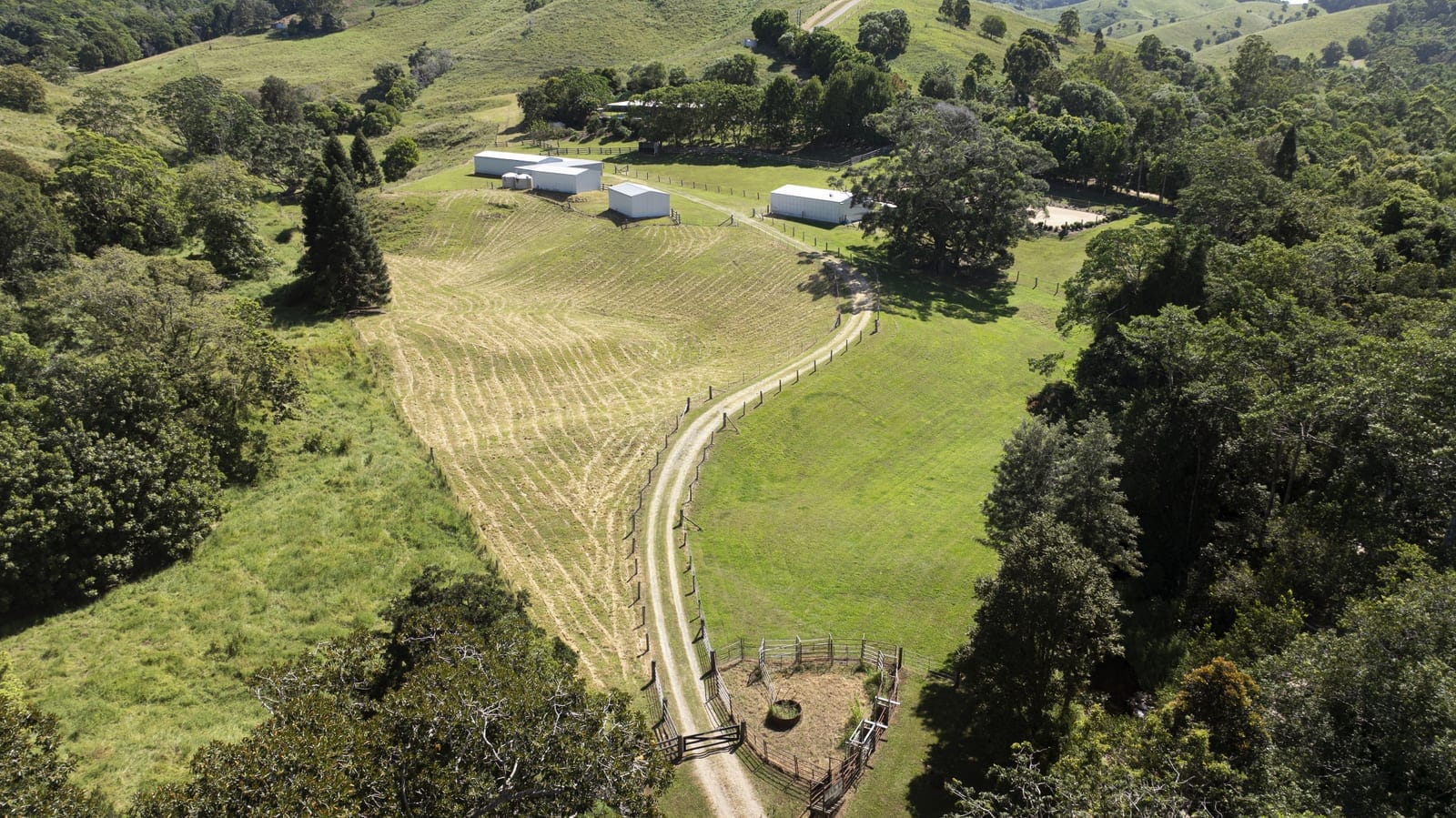 A Private Equestrian Estate With Mount Pinbarren As Your Horizon