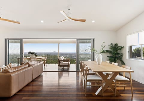 Buderim Dual Living with Sweeping Northern Views