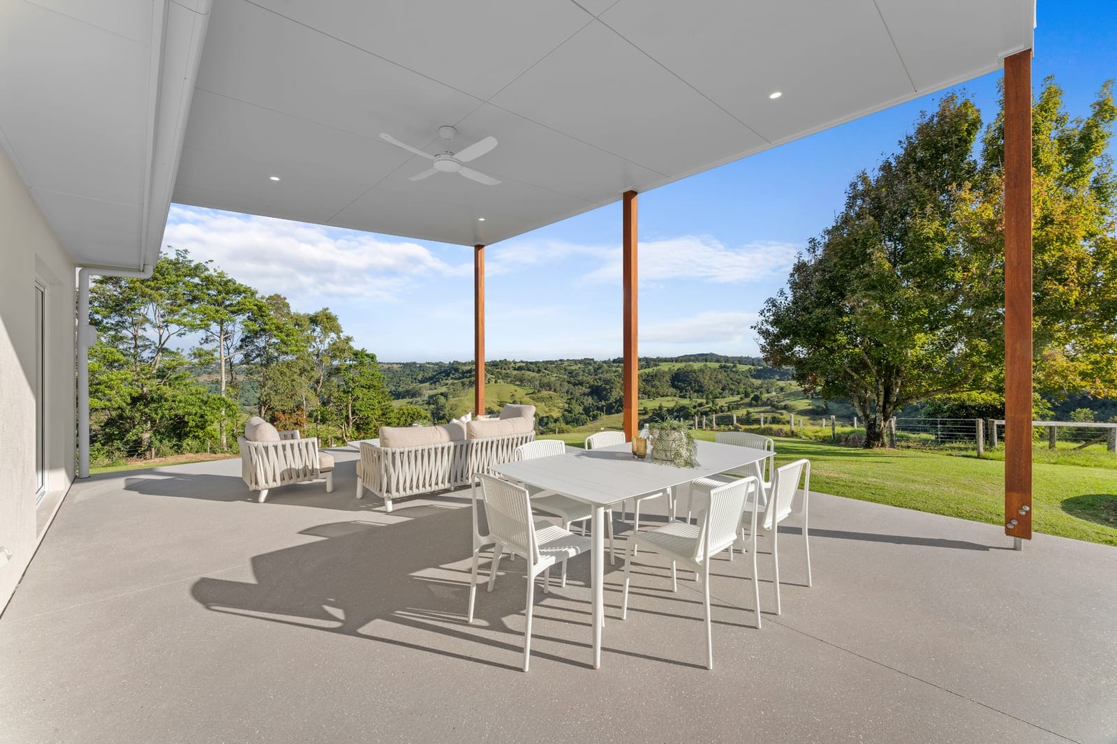Mawingu - Among the Clouds: Elevated Ridgeline Living with Breathtaking Hinterland Views