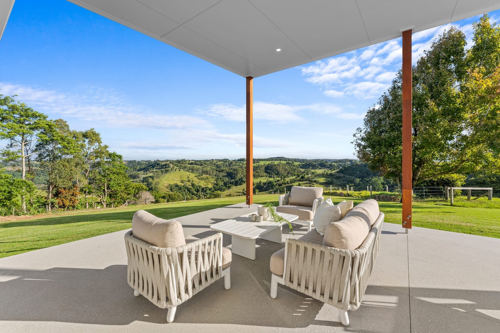 Mawingu - Among the Clouds: Elevated Ridgeline Living with Breathtaking Hinterland Views