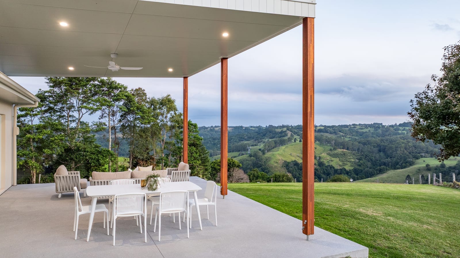 Mawingu - Among the Clouds: Elevated Ridgeline Living with Breathtaking Hinterland Views