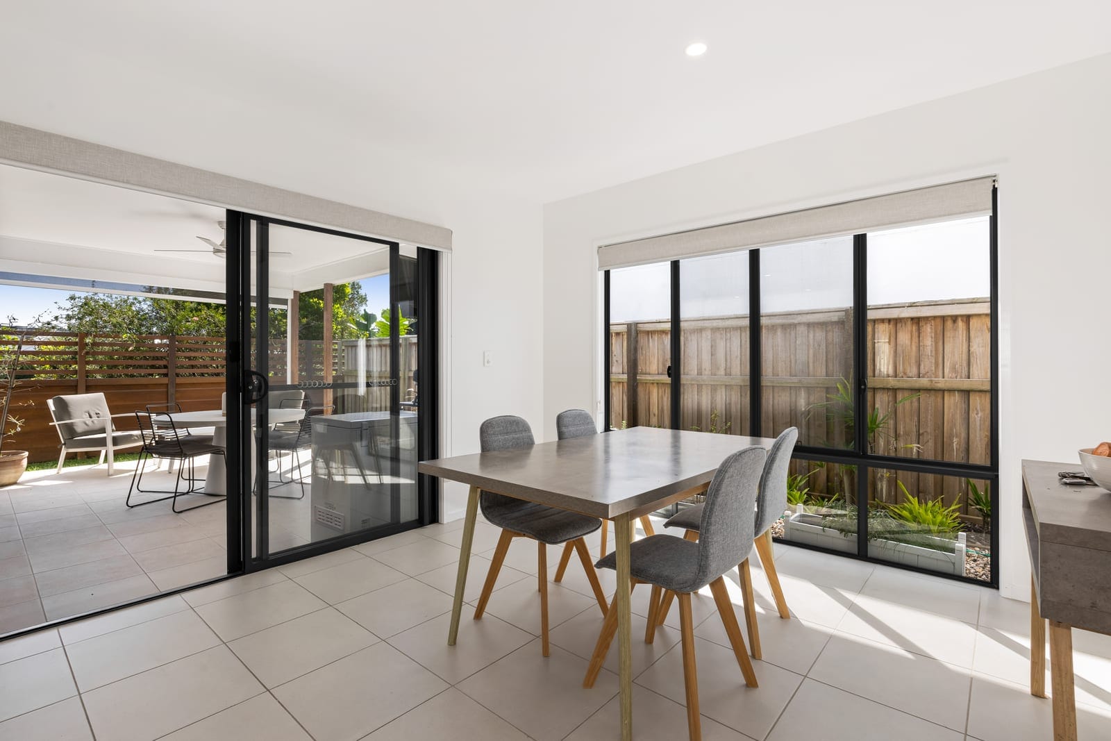 Light-Filled Designer Living: Location-Central!
