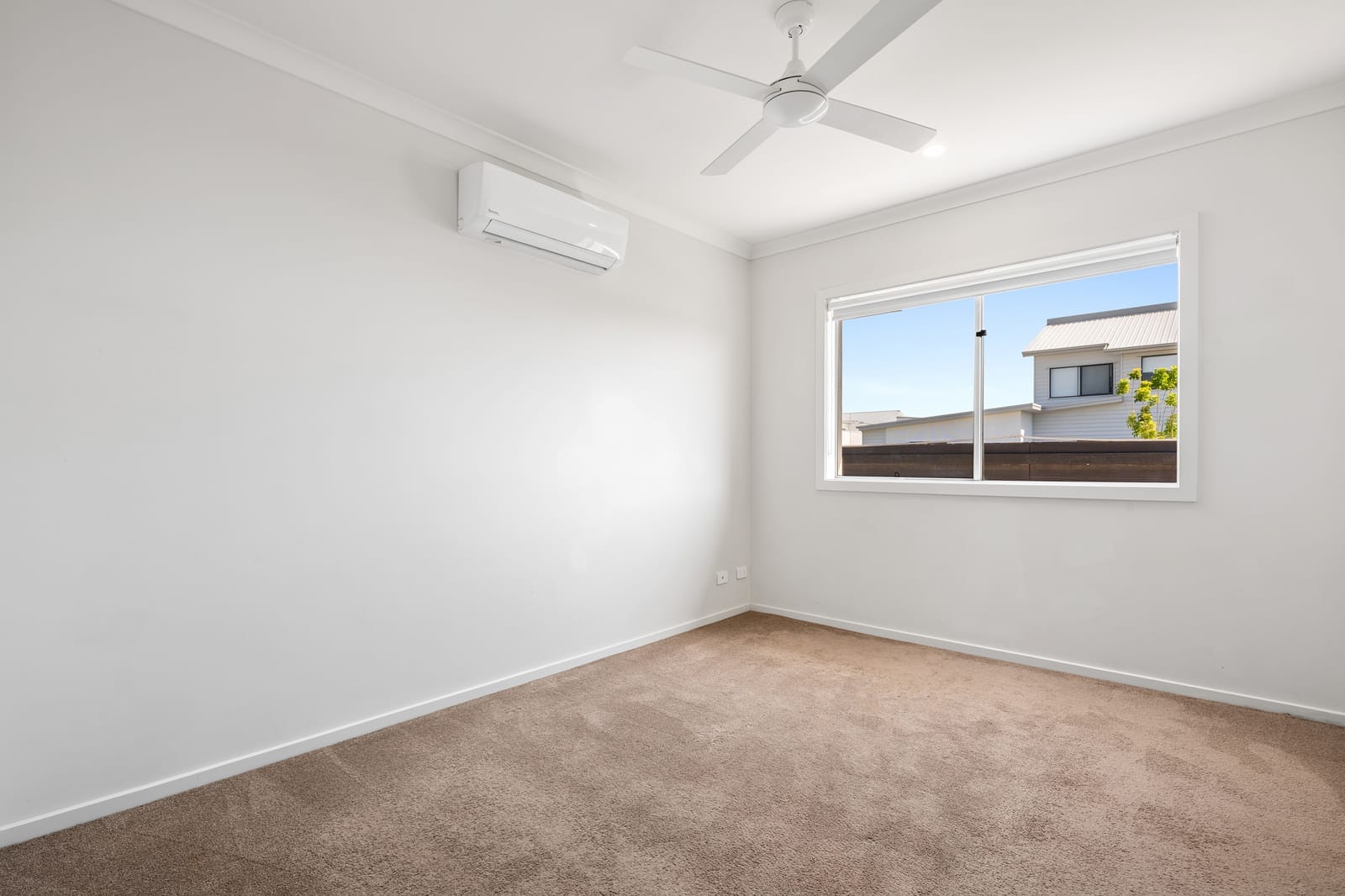 SOLD by Team Cassie Kennedy!